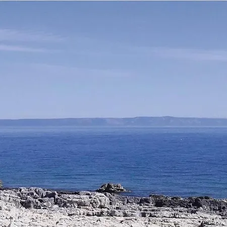 Lennida With Free Parking Kavran