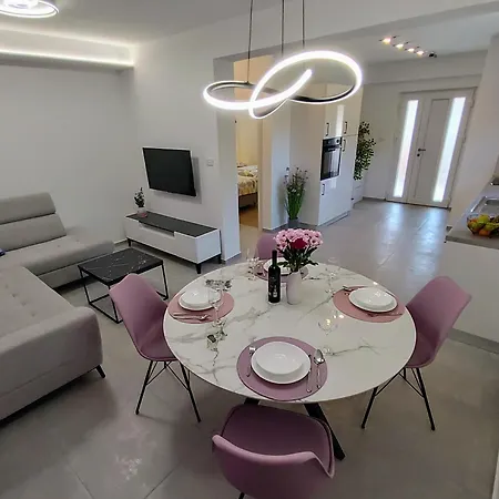 Lennida Family Apartmant Istra - Free Parking Apartment *